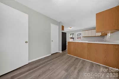 520 Inwood Drive, Charlotte, NC 28209 - Photo 14