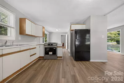 520 Inwood Drive, Charlotte, NC 28209 - Photo 12