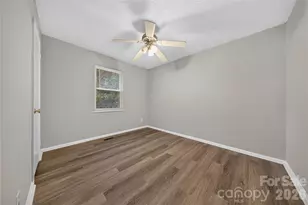 520 Inwood Dr, Charlotte, NC 28209 - Photo 22