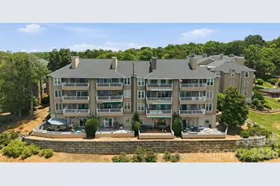 9817 Emerald Point Drive #4, Charlotte, NC 28278 - Photo 2