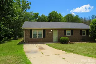 122 Tulip Trail, Ellenboro, NC 28040 - Photo 2