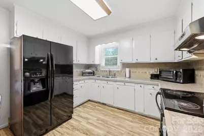 401 Grant Street, Spencer, NC 28027 - Photo 8