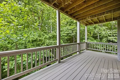 2204 E Cumming Woods Lane, Hendersonville, NC 28739 - Photo 28