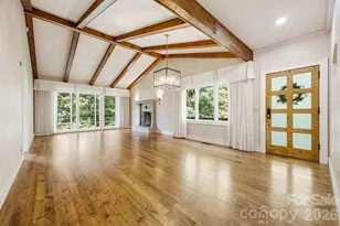 2204 E Cumming Woods Ln, Hendersonville, NC 28739 - Photo 8