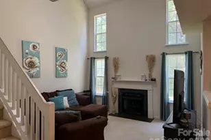 8053 Christmas Ct, Charlotte, NC 28216 - Photo 10