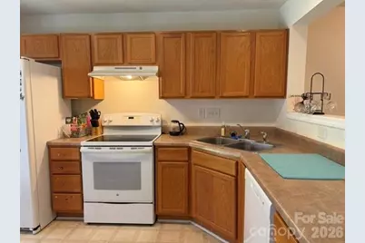 8053 Christmas Court, Charlotte, NC 28216 - Photo 14
