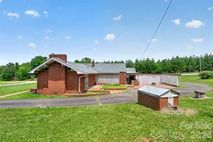 107 Carderwoody Rd, Statesville, NC 28625 - Photo 32