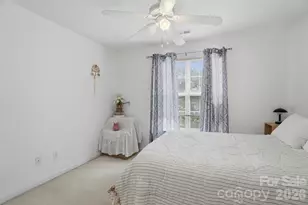 5619 Hedgecrest Pl, Charlotte, NC 28269 - Photo 24