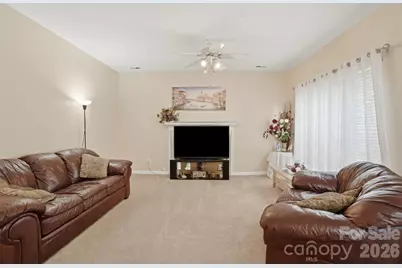 5619 Hedgecrest Place, Charlotte, NC 28269 - Photo 8