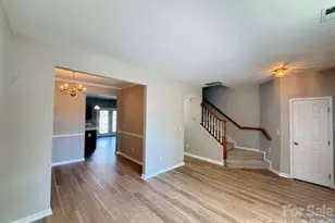 18629 Shawnee Ridge Rd, Cornelius, NC 28031 - Photo 2