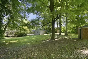 827 Jefferson Dr, Charlotte, NC 28270 - Photo 8