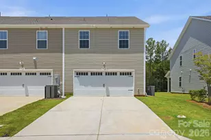 9830 Old Gdn Cir, Gastonia, NC 28056 - Photo 18