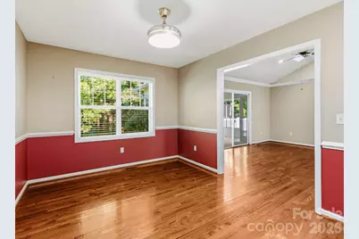 286 Charlestown Drive, Hendersonville, NC 28792 - Photo 10