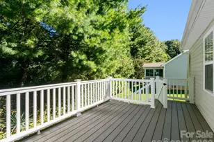 286 Charlestown Dr, Hendersonville, NC 28792 - Photo 4