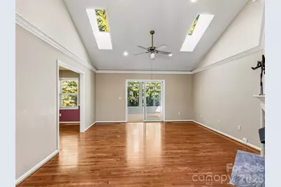 286 Charlestown Drive, Hendersonville, NC 28792 - Photo 2