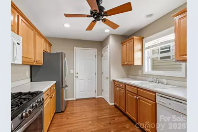 286 Charlestown Drive, Hendersonville, NC 28792 - Photo 12