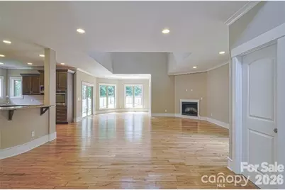 10136 Fairlea Drive, Charlotte, NC 28269 - Photo 6