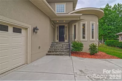 10136 Fairlea Drive, Charlotte, NC 28269 - Photo 2