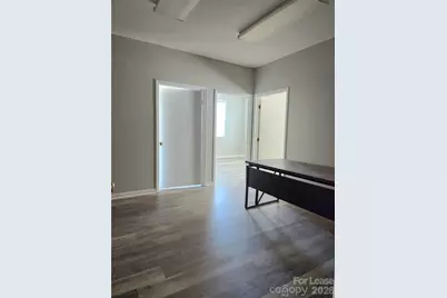 233 S Sharon Amity Road #107, Charlotte, NC 28211 - Photo 4