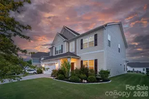 2249 Idol Rock Dr, Fort Mill, SC 29707 - Photo 2
