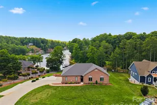 495 Windsor Dr, Taylorsville, NC 28681 - Photo 10