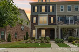 10122 Hemingway Pl, Charlotte, NC 28227 - Photo 1