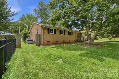 6108 Mallard Drive, Charlotte, NC 28227 - Photo 8