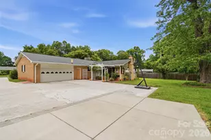 6108 Mallard Dr, Charlotte, NC 28227 - Photo 12
