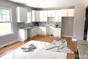 404 Williamson St, Fort Mill, SC 29715 - Photo 2
