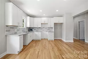 404 Williamson St, Fort Mill, SC 29715 - Photo 14