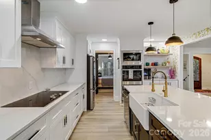 16 Tanglewood Rd, Lake Wylie, SC 29710 - Photo 6
