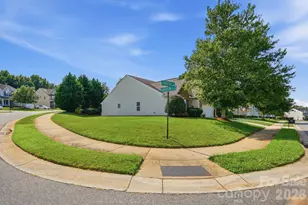 301 Augustus Lane, Mount Holly, NC 28120 - Photo 4