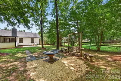 8610 Brookstead Drive, Charlotte, NC 28215 - Photo 44
