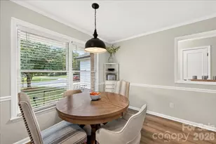 8610 Brookstead Dr, Charlotte, NC 28215 - Photo 12