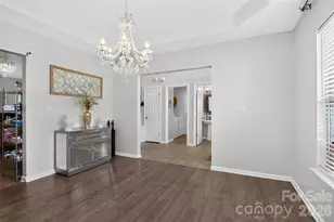 7613 Deluca Dr, Charlotte, NC 28215 - Photo 6
