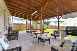 7613 Deluca Dr, Charlotte, NC 28215 - Photo 38