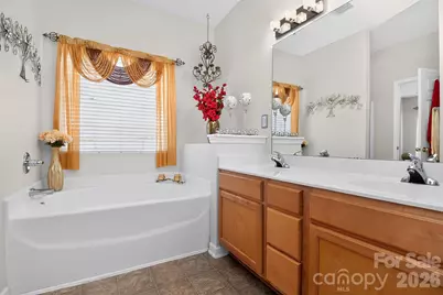 7613 Deluca Drive, Charlotte, NC 28215 - Photo 22