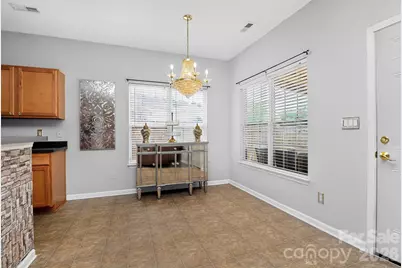 7613 Deluca Drive, Charlotte, NC 28215 - Photo 18
