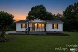 3532 4th Ave Ln NE, Conover, NC 28613 - Photo 1
