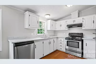 3532 4th Avenue Lane NE, Conover, NC 28613 - Photo 6