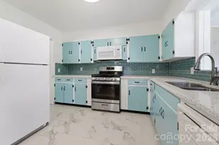 167 Pauline Ave, Franklin, NC 28734 - Photo 8