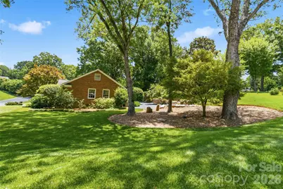 3900 Riverbend Road, Charlotte, NC 28210 - Photo 4