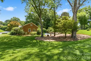 3900 Riverbend Rd, Charlotte, NC 28210 - Photo 4