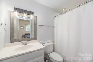 142 Whisperwood Dr, Hendersonville, NC 28791 - Photo 6