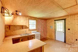 435 Mountain Cv Rd, Marshall, NC 28753 - Photo 38