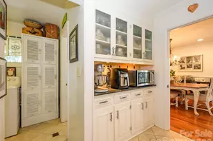 1300 Bevis Dr, Charlotte, NC 28209 - Photo 16