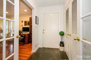 1300 Bevis Dr, Charlotte, NC 28209 - Photo 2