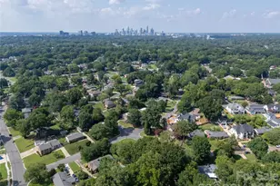 1300 Bevis Dr, Charlotte, NC 28209 - Photo 40