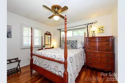 1300 Bevis Drive, Charlotte, NC 28209 - Photo 30
