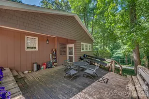 415 E Lakeshore Dr, Landrum, SC 29356 - Photo 30